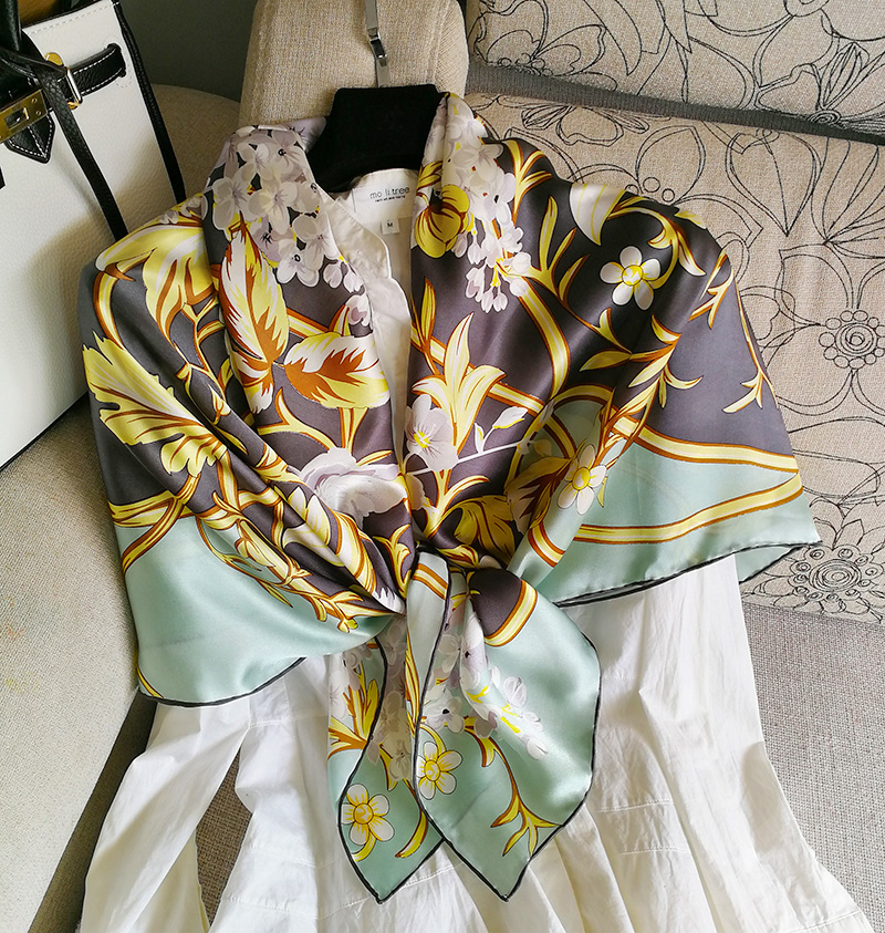 100% Pure Mulberry Silk Square Scarf Headscarf Floral Print Natural Silk Neckerchief 110cm X 110cm